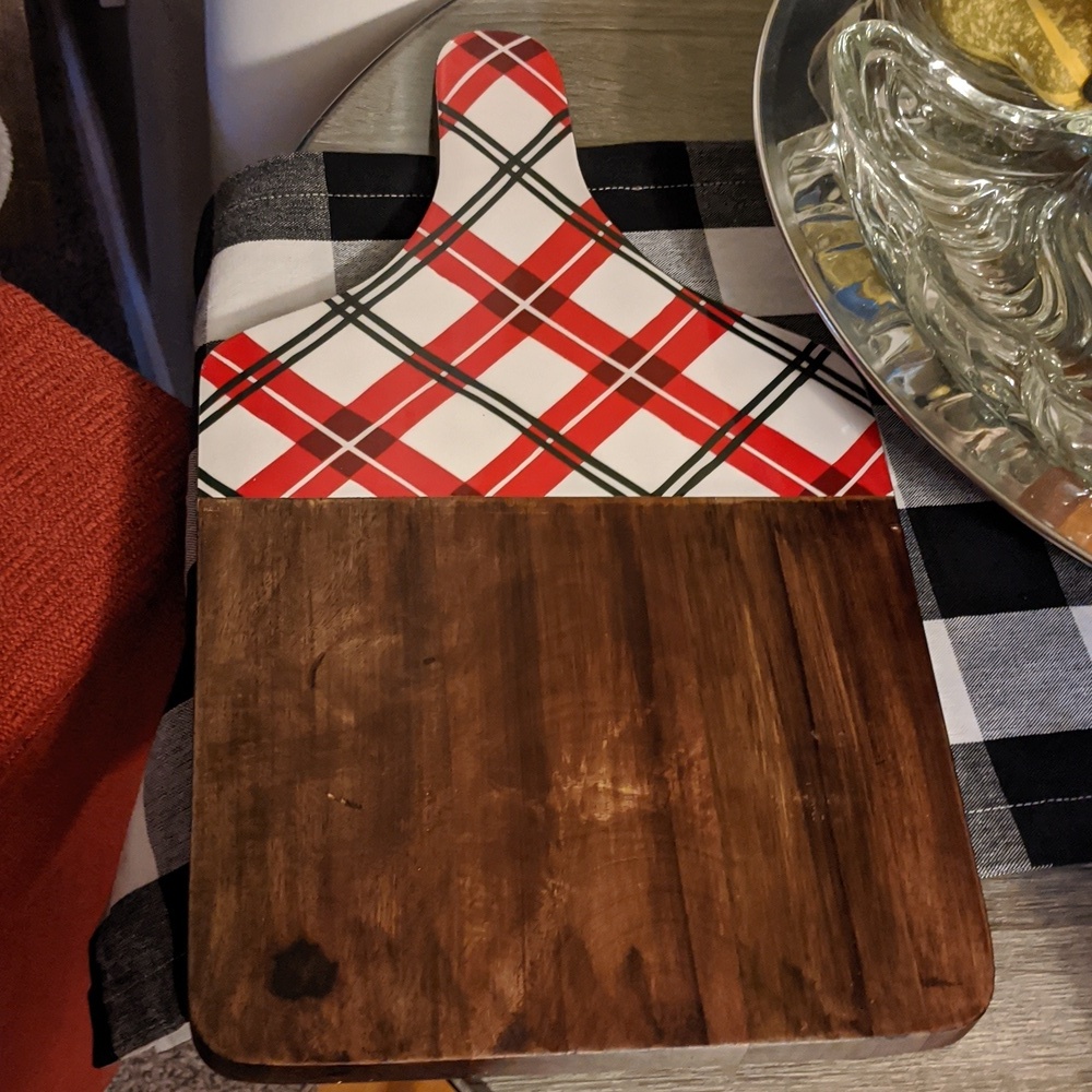 Charcuterie Holly Berry Plaid Christmas Dolly Parton Mango Wood Paddle Boards - Picture 4 of 7
